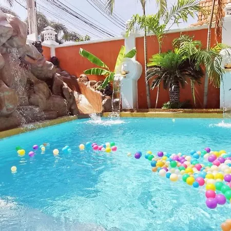 Tucheland Luxury Pool Villa Pattaya Walking Street 7 Bedrooms Exterior photo